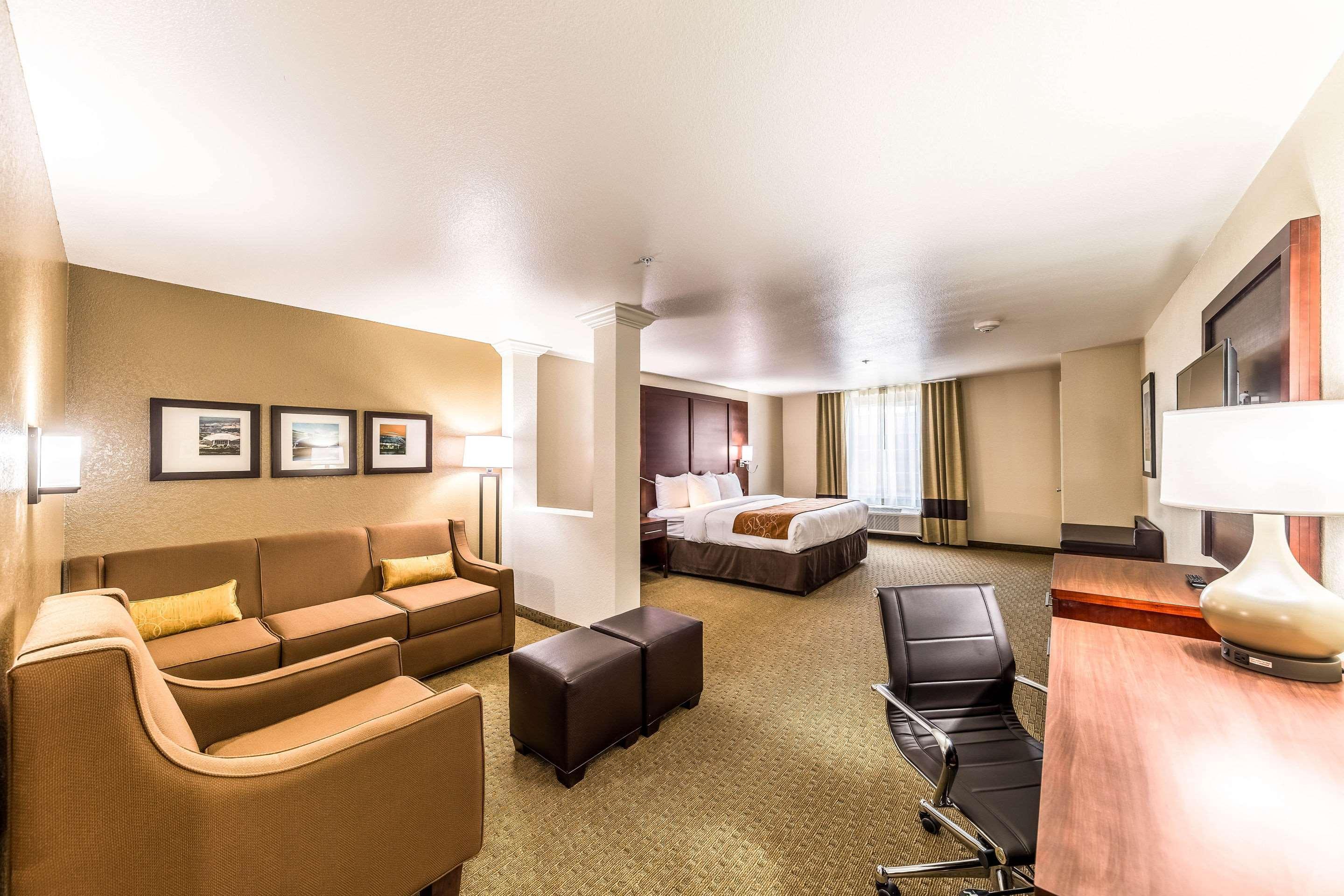 คอมฟอร์ต สวีท แกรนด์ แพรรี - อาร์ลิงตัน นอร์ท Hotel แกรนด์แพร์รี ภายนอก รูปภาพ